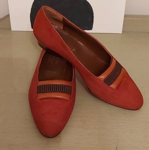 Cute pointed toe vintage shoes